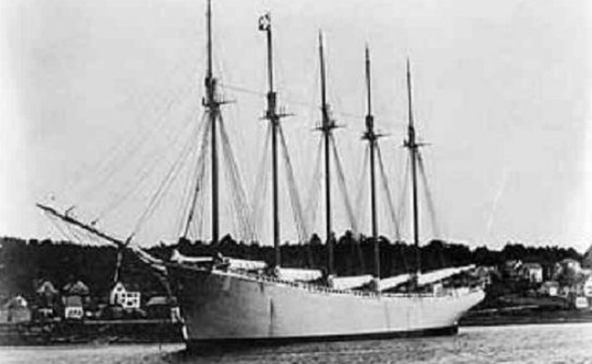 carrol-a-deering.jpg 8