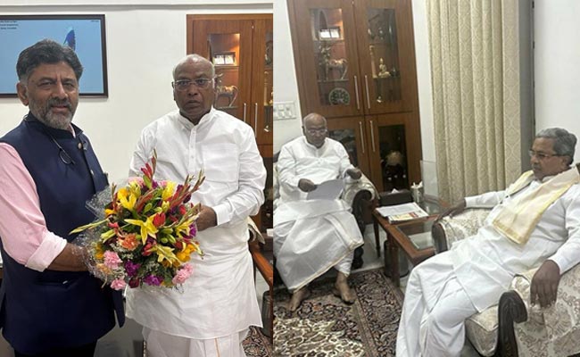 Siddaramaiah_DKshivakumar_K.jpg