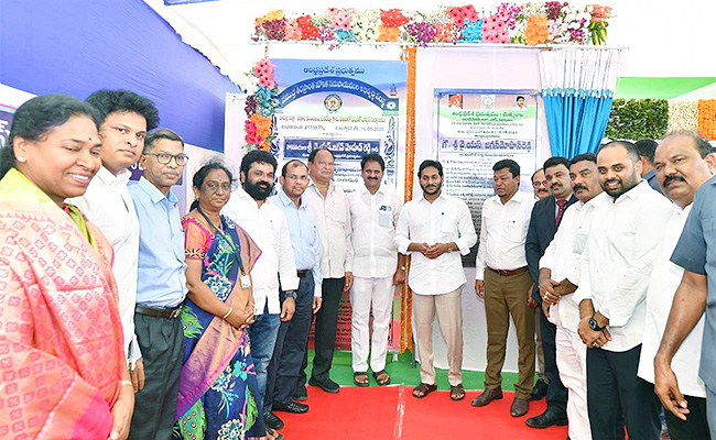YSR-Matsyakara-Bharosa-Funds-Release-Program-Nizampatnam5.jpg