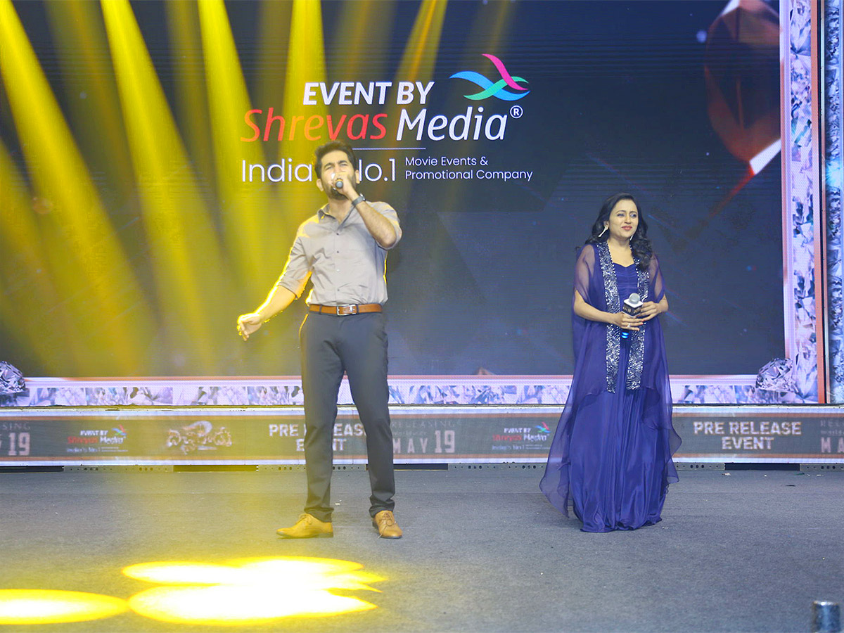 Bichagadu_202_20Pre_20Release_20Event_20Pics-14.jpg 14