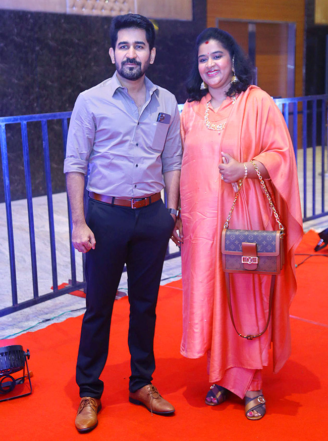 Bichagadu_202_20Pre_20Release_20Event_20Pics-16.jpg 16