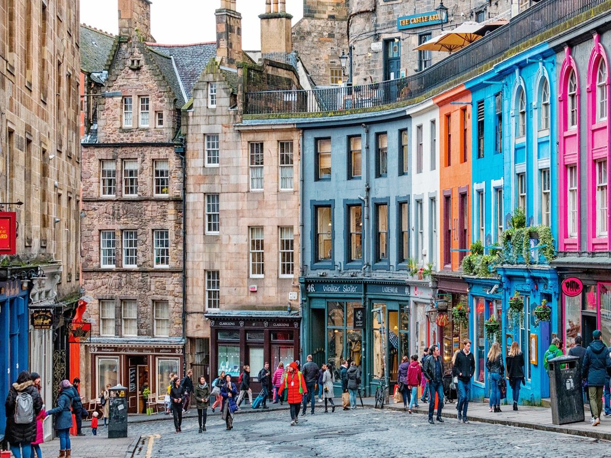Old_20Town_2C_20Edinburgh.jpg 10