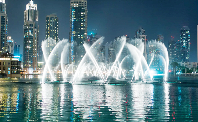 The_20Dubai_20Fountain.jpg 5