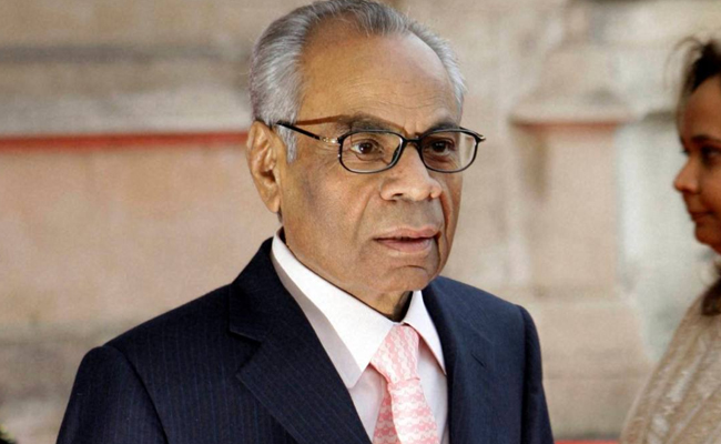 sp-hinduja-passes-away.jpg