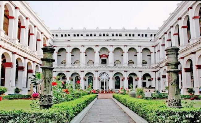 Indian_20Museum_20In_20Kolkata-_20West_20Bengal.jpg 3