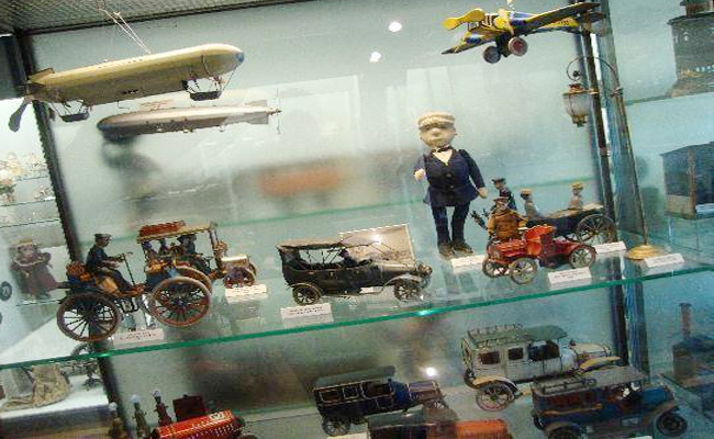 Jawahar_20Toy_20Museum-_20Pondicherry.jpg 13