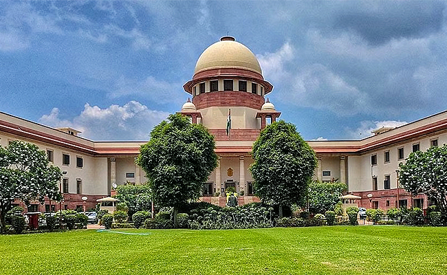 Supreme-Court-Upholds-Laws-Allowing-Jallikattu.jpg