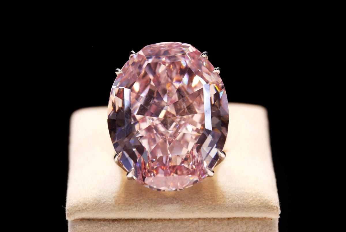 The_20Pink_20Star_20Diamond.jpg 3