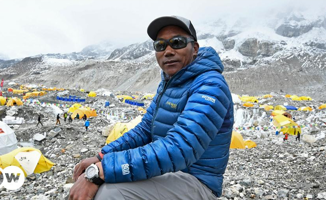 everest.jpg