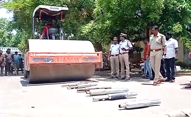 police-seized-modified-silencers-from-bike.jpg