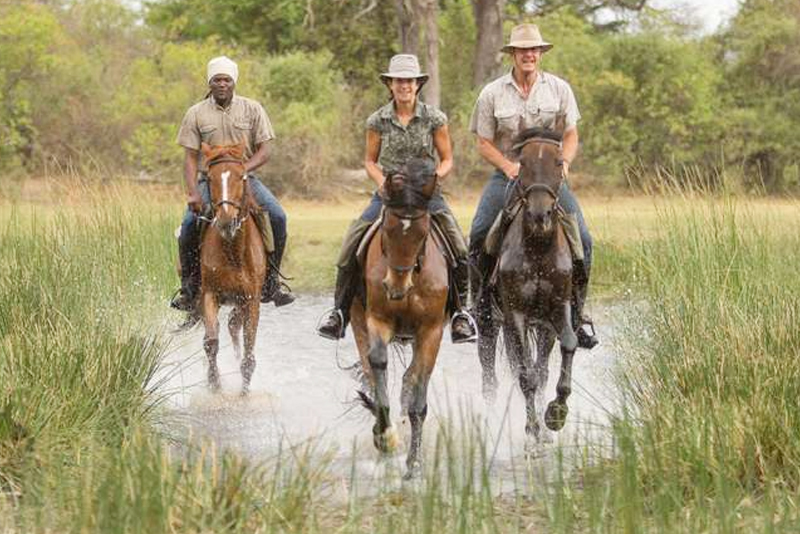 8Horse_20riding_20_E2_80_93_20Botswana_20_26_20Patagonia.jpg 9