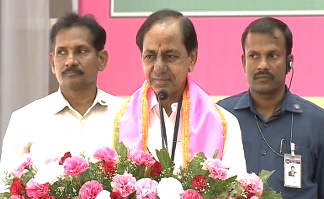 CM-KCR-Calls-Governments-Focus-On-Issues.jpg