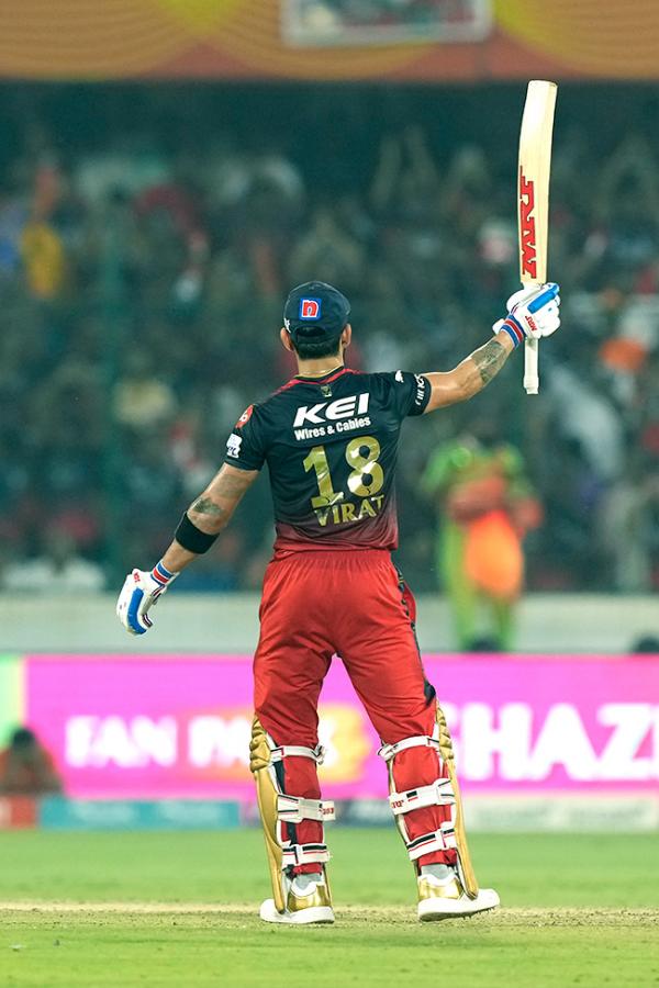 gautam_20gambhir_20vs_20virat_20kohli_20ipl_20fight.jpg 2