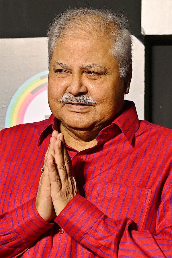 Zee5_20Celebrate_20Fifth_20Milestone_20Anniversary_20Photos_3.jpg 4