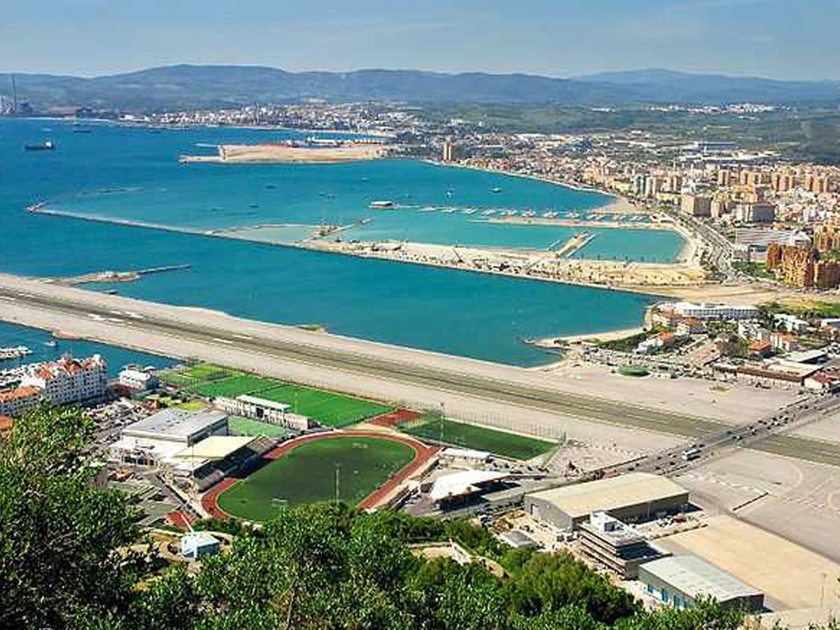 gibraltar-international-airport.jpg 7