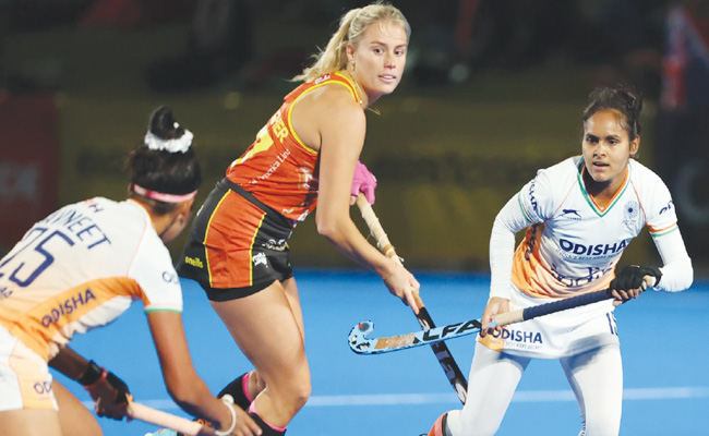 indvsaushockey.jpg
