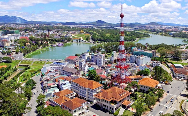 5._20Dalat_2C_20Vietnam.jpg 6