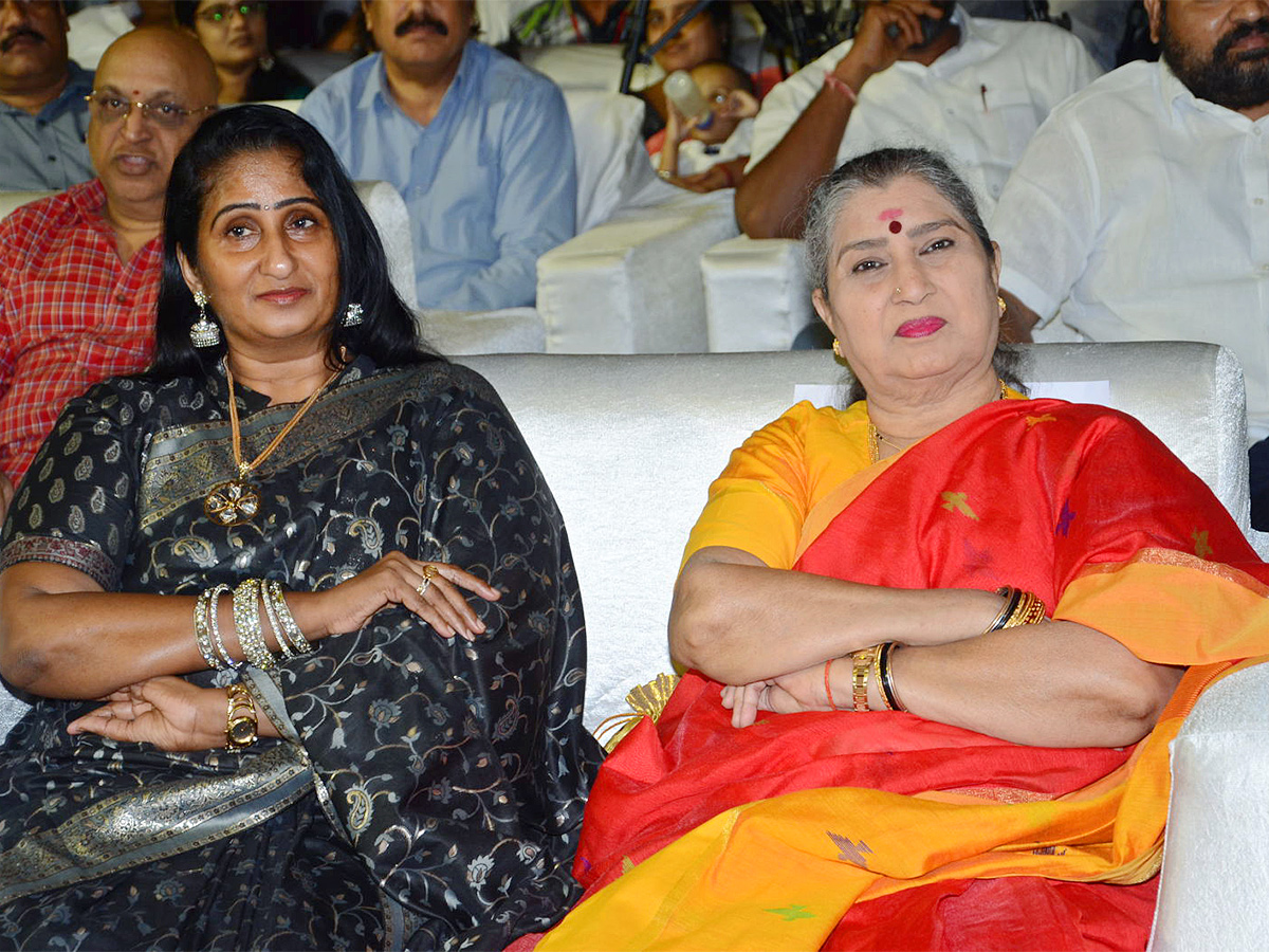 Malli_20Pelli_20Pre_20release_20event_20pics-13.jpg 13