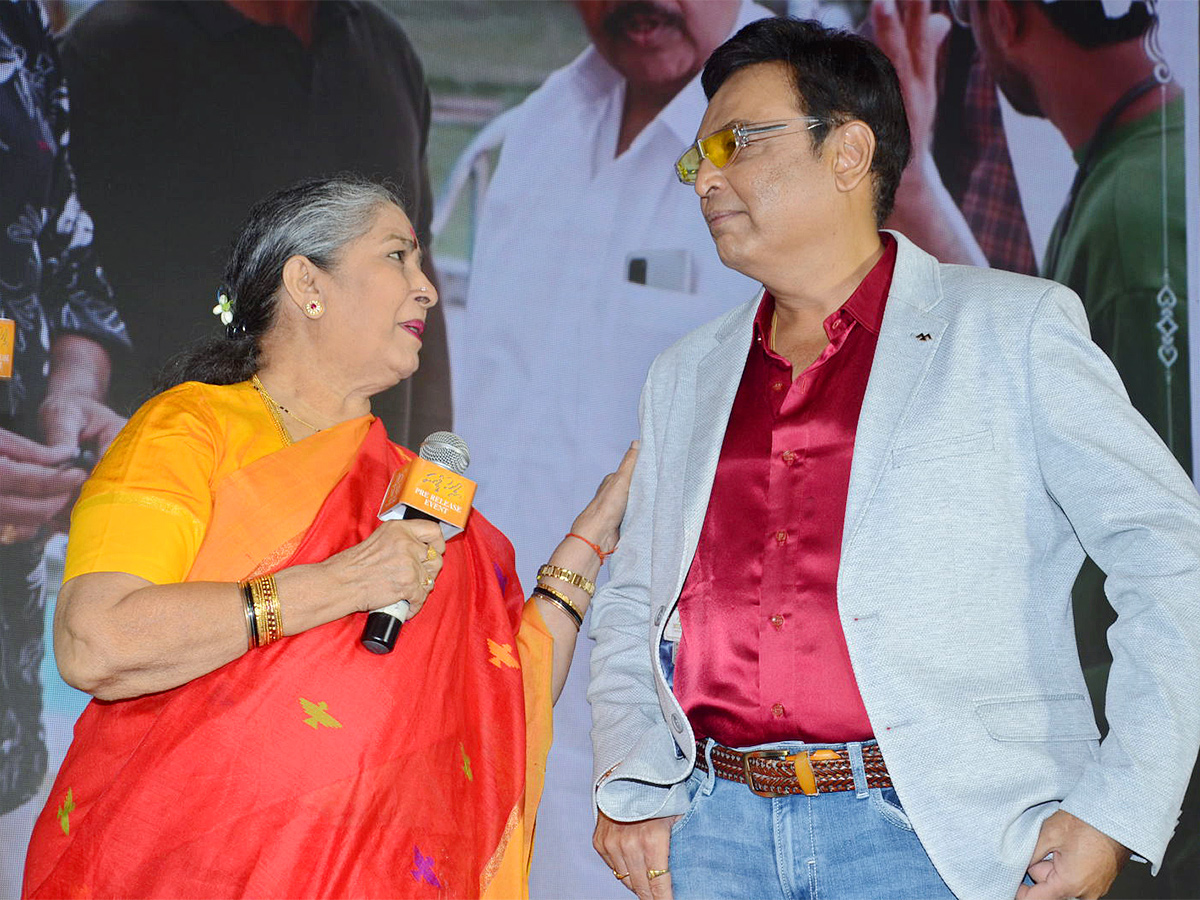 Malli_20Pelli_20Pre_20release_20event_20pics-17.jpg 16