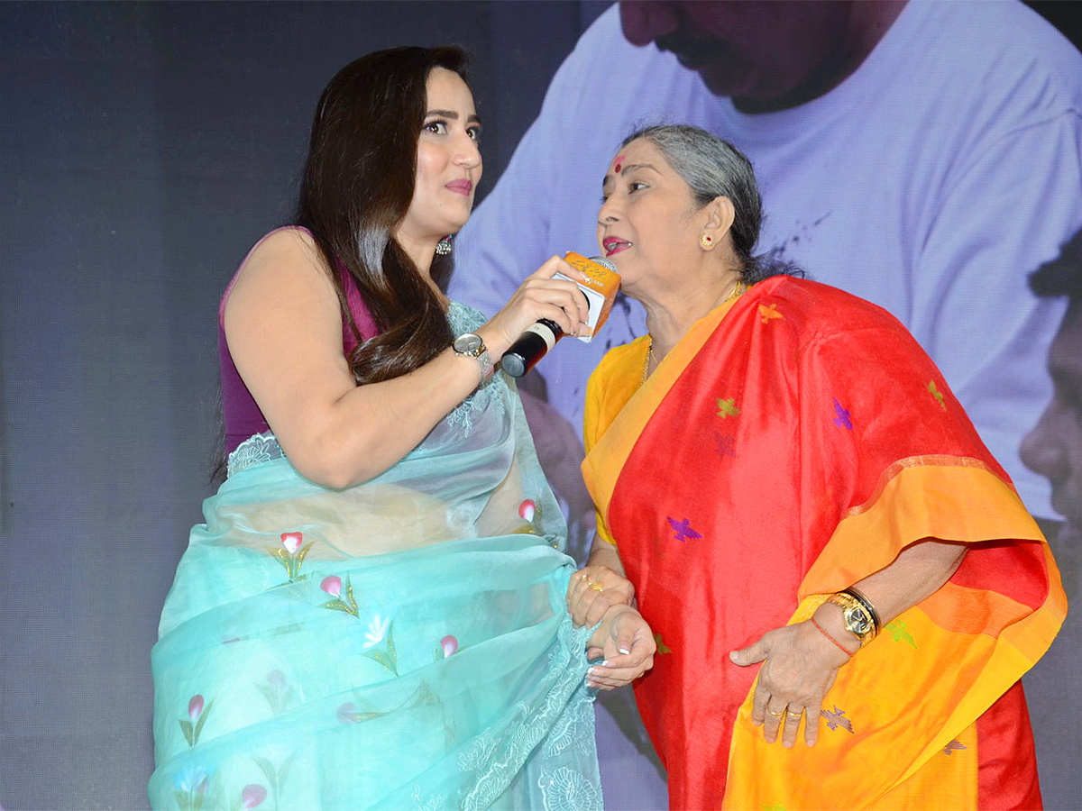 Malli_20Pelli_20Pre_20release_20event_20pics-18.jpg 17