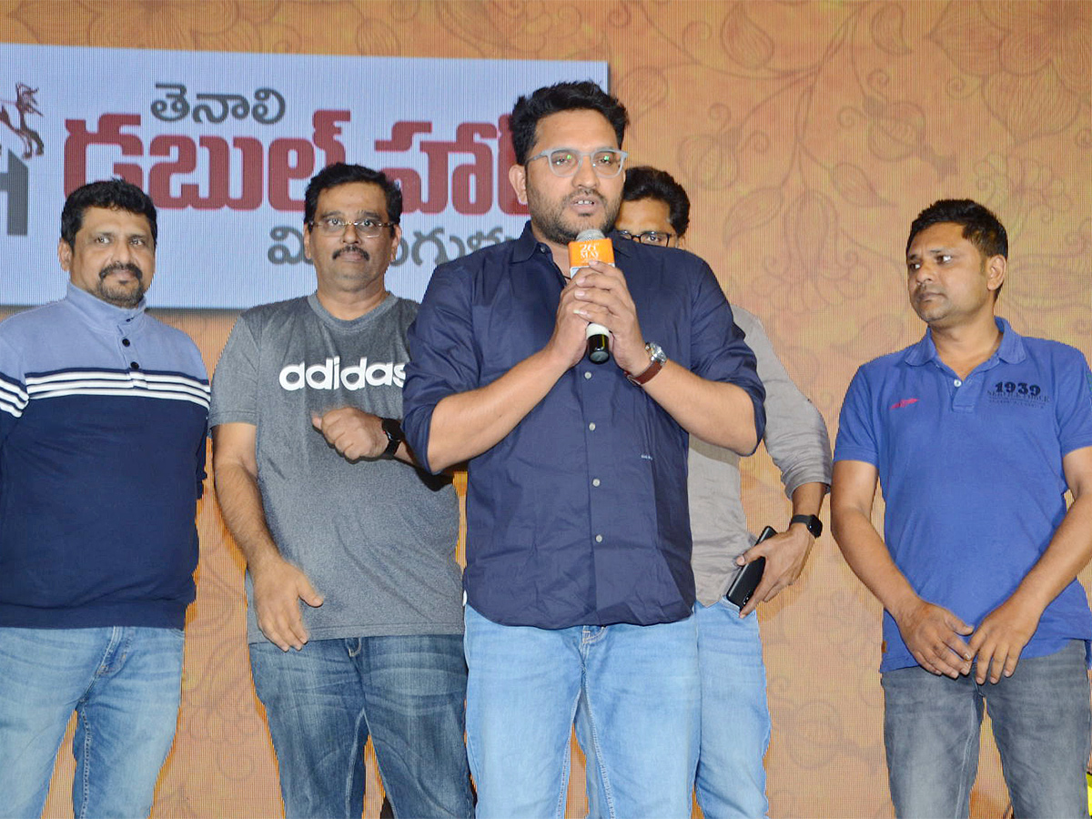 v15aMalli_20Pelli_20Pre_20release_20event_20pics-15.jpg 24