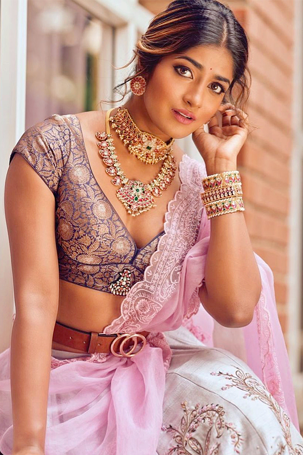 Dimple_20Hayathi_20Latest_20Photos_13.jpg 14