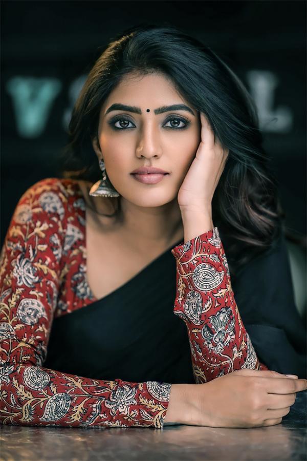 eesha_20rebba_20biography.jpg 17