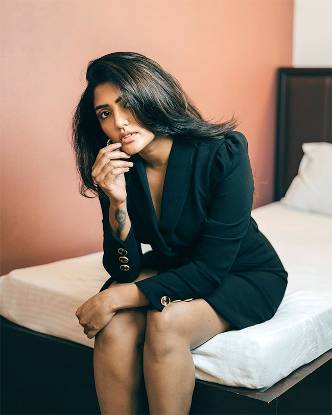 eesha_20rebba_20songs.jpg 9
