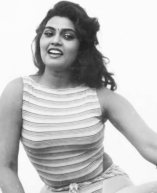 silk_20smitha_20biography.jpg 28