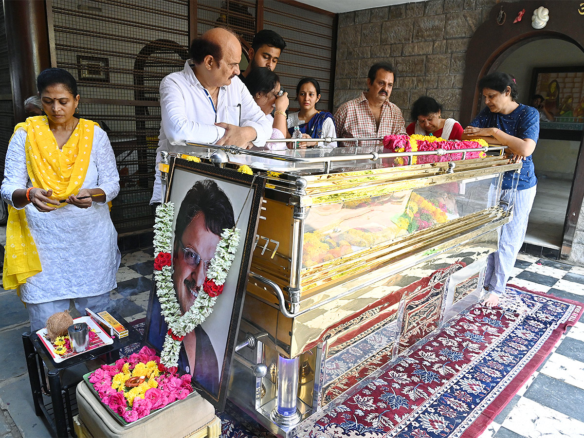 Tamil_20Film_20Celebrities_20Tributes_20To_20Actor_20Sarath_20Babu-9.jpg 9