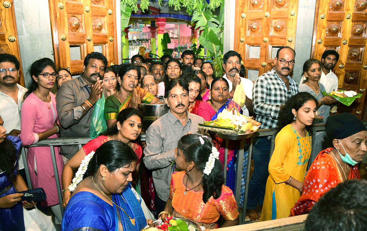 mystery_20of_20tirupati_20gangamma_20jatara.jpg 6