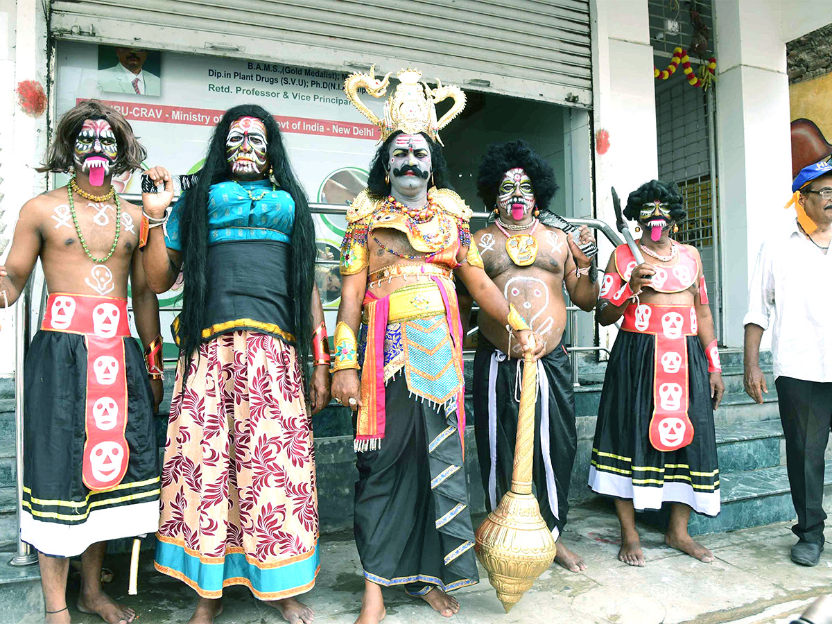 tirupathi_20gangamma_20jatara_20song.jpg 8