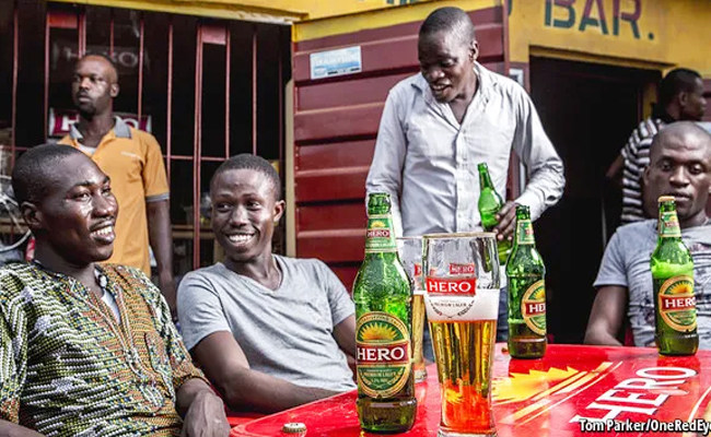 2.Uganda_2015.09_20litres.jpg 3