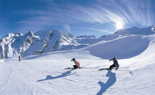 A_20Skiers_20Paradise-_20Auli.jpg 9