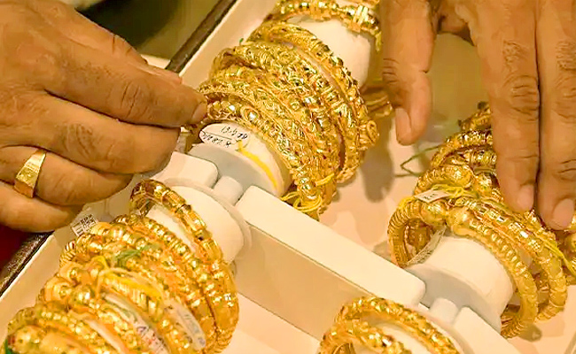 Gold--purchases--Increase--value--o-f-the--dollar.jpg