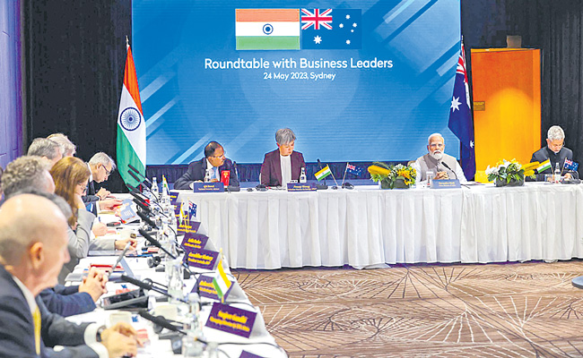 modi_2C-aust.jpg