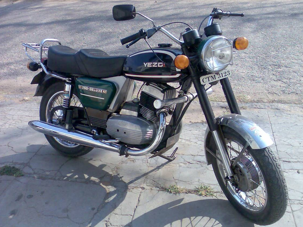 Yezdi_20Deluxe.jpg 8