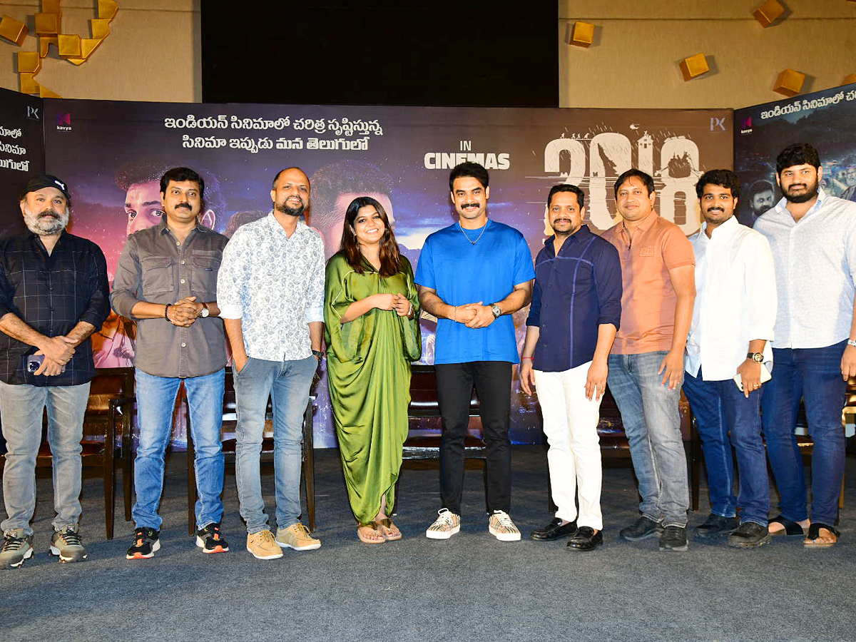 2018_20Movie_20Success_20Meet_20Photos_1.jpg 1