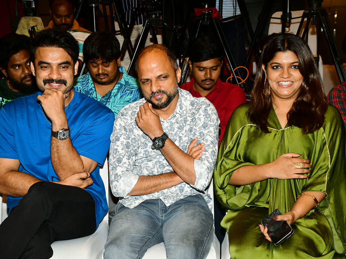 2018_20Movie_20Success_20Meet_20Photos_9.jpg 9