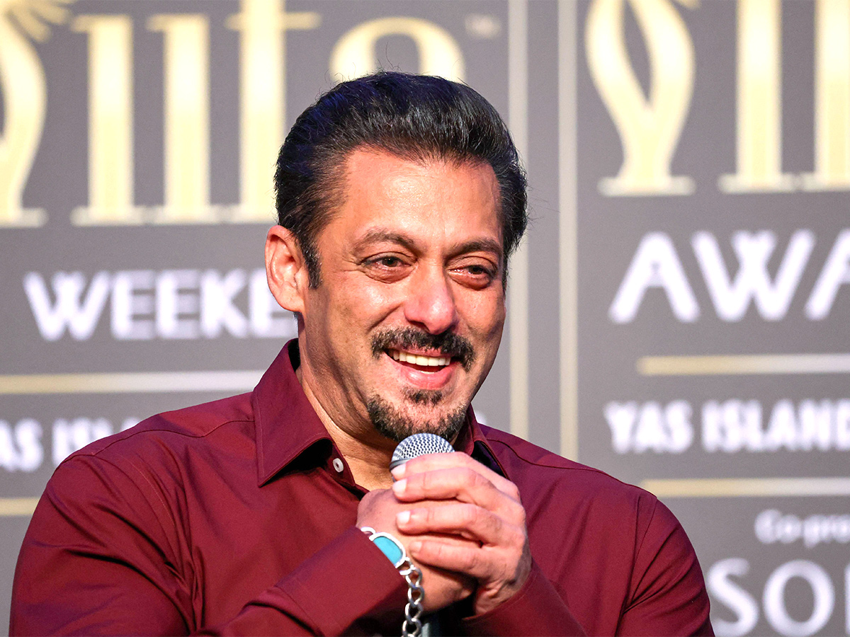 Bollywood-_20Stars-_20At-_20IIFA-2023-_20Press-_20Conference-_20Photos-23.jpg 22