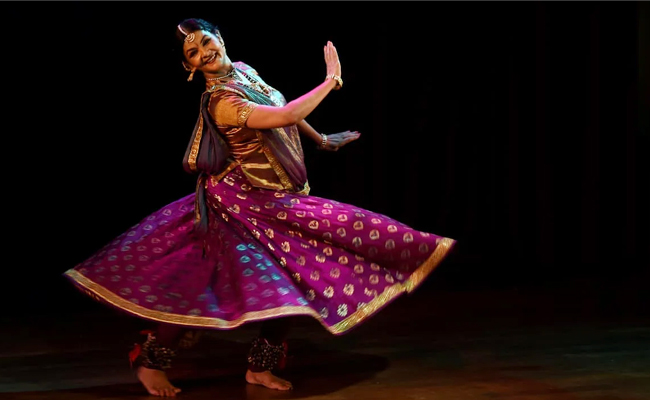 Kathak.jpg 3