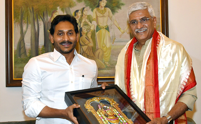 cm-ys-jagan--Shekhawat4.jpg