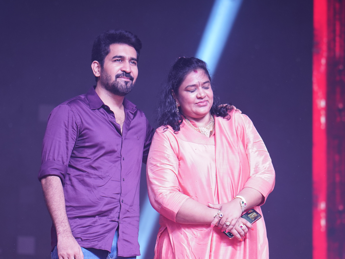 Bichagadu_202_20Movie_20Success_20Meet_20Photos-23.jpg 23