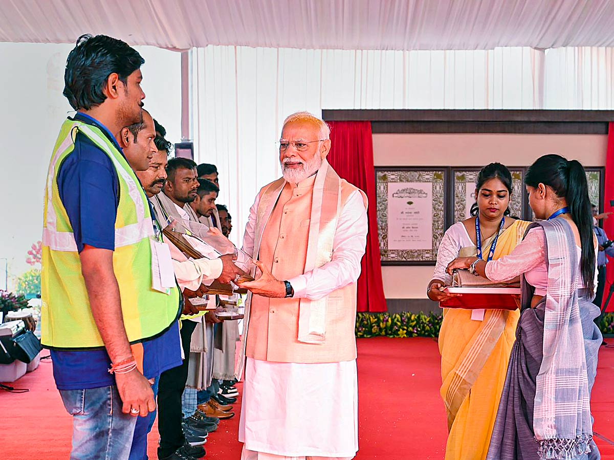 PM_20Modi_20inaugurates_20new_20Parliament_20building_20Photos_1.jpg 6