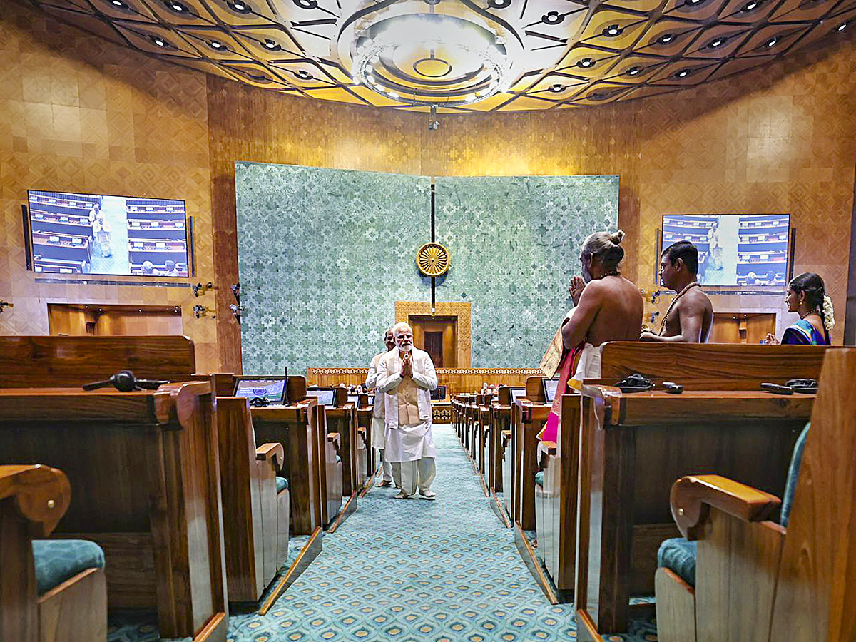PM_20Modi_20inaugurates_20new_20Parliament_20building_20Photos_15.jpg 20