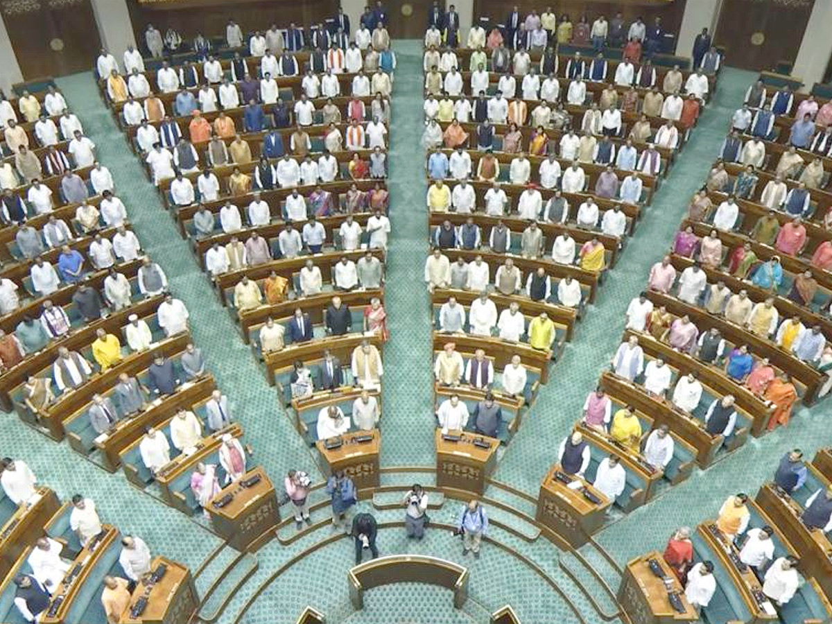 PM_20Modi_20inaugurates_20new_20Parliament_20building_20Photos_22.jpg 4
