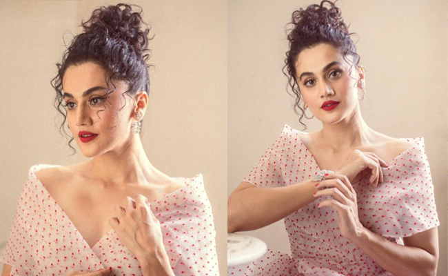 tapseepannu1.jpg