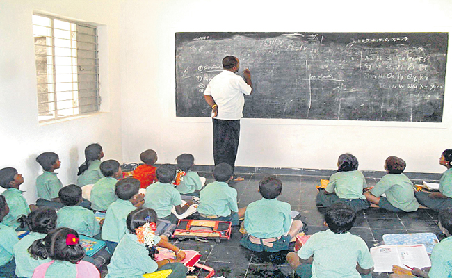 TEACHER-1.jpg