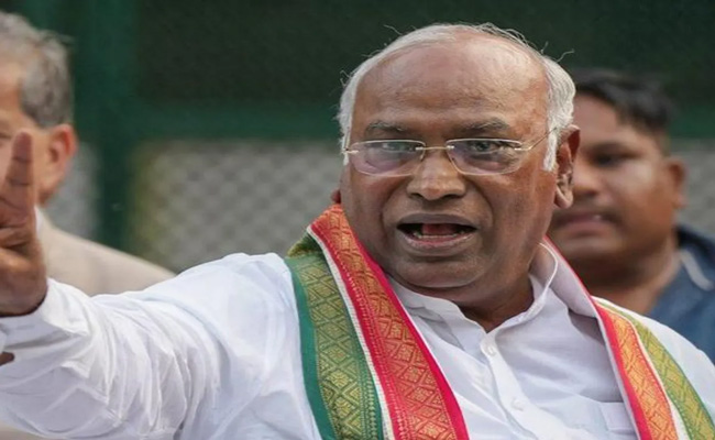 kharge.jpg