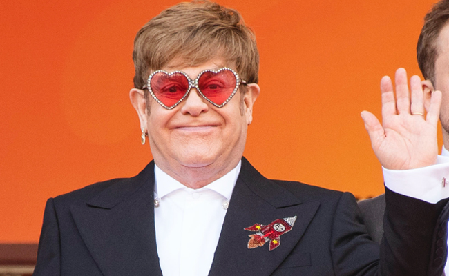 Elton_20John.jpg 9